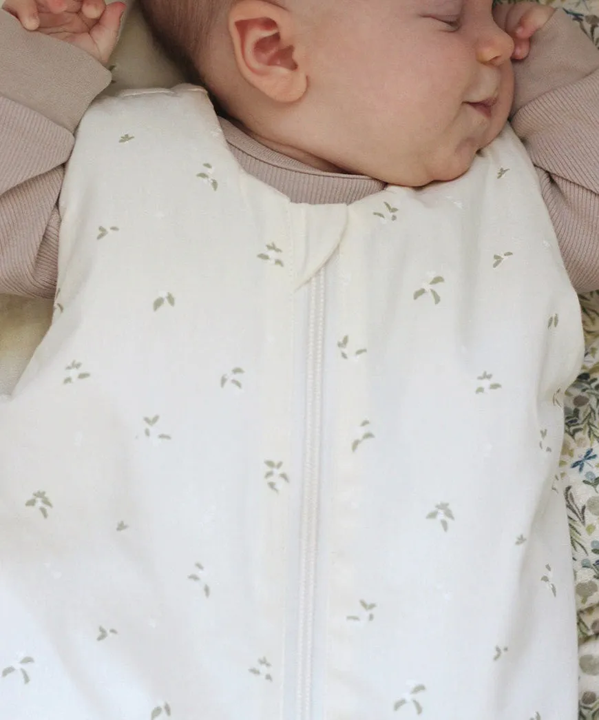 Avery Row Baby Sleeping Bag 2.5 Tog - Nettle Scatter