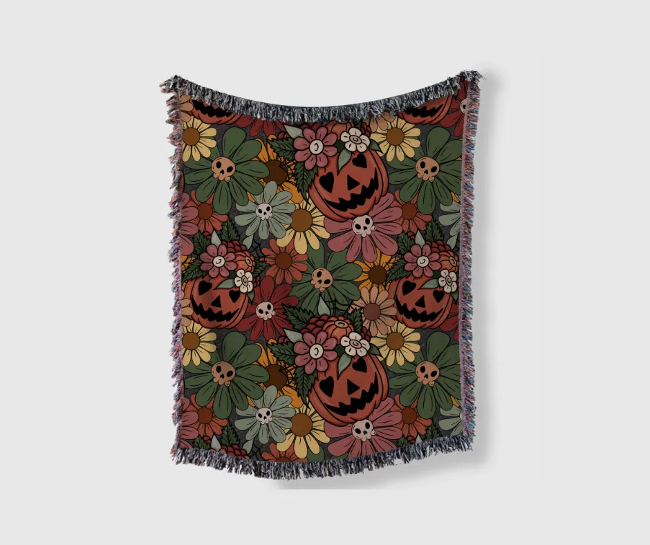 Retro Jack-O-Lanterns And Skulls | Woven Blanket